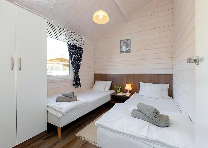 Lodge - Letniskowe I *